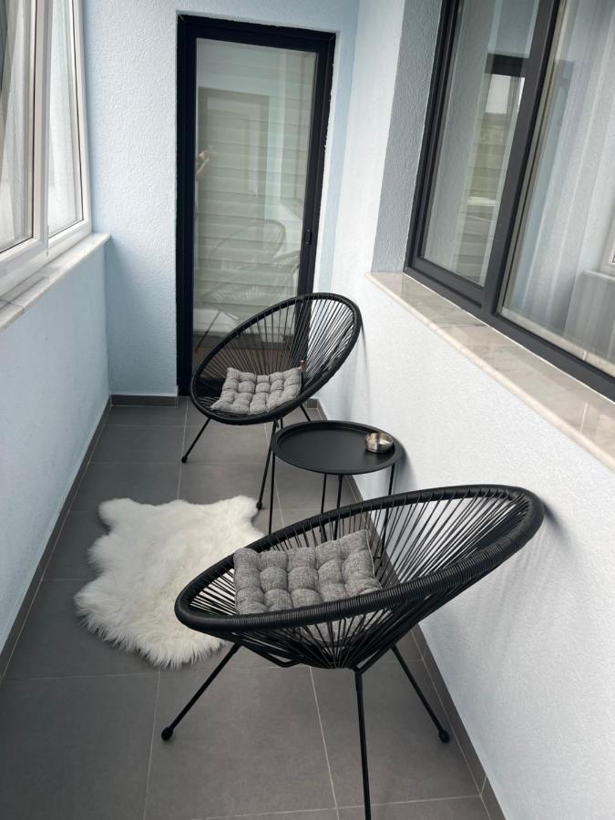 Mrm Aparthome Floresti  Luaran gambar